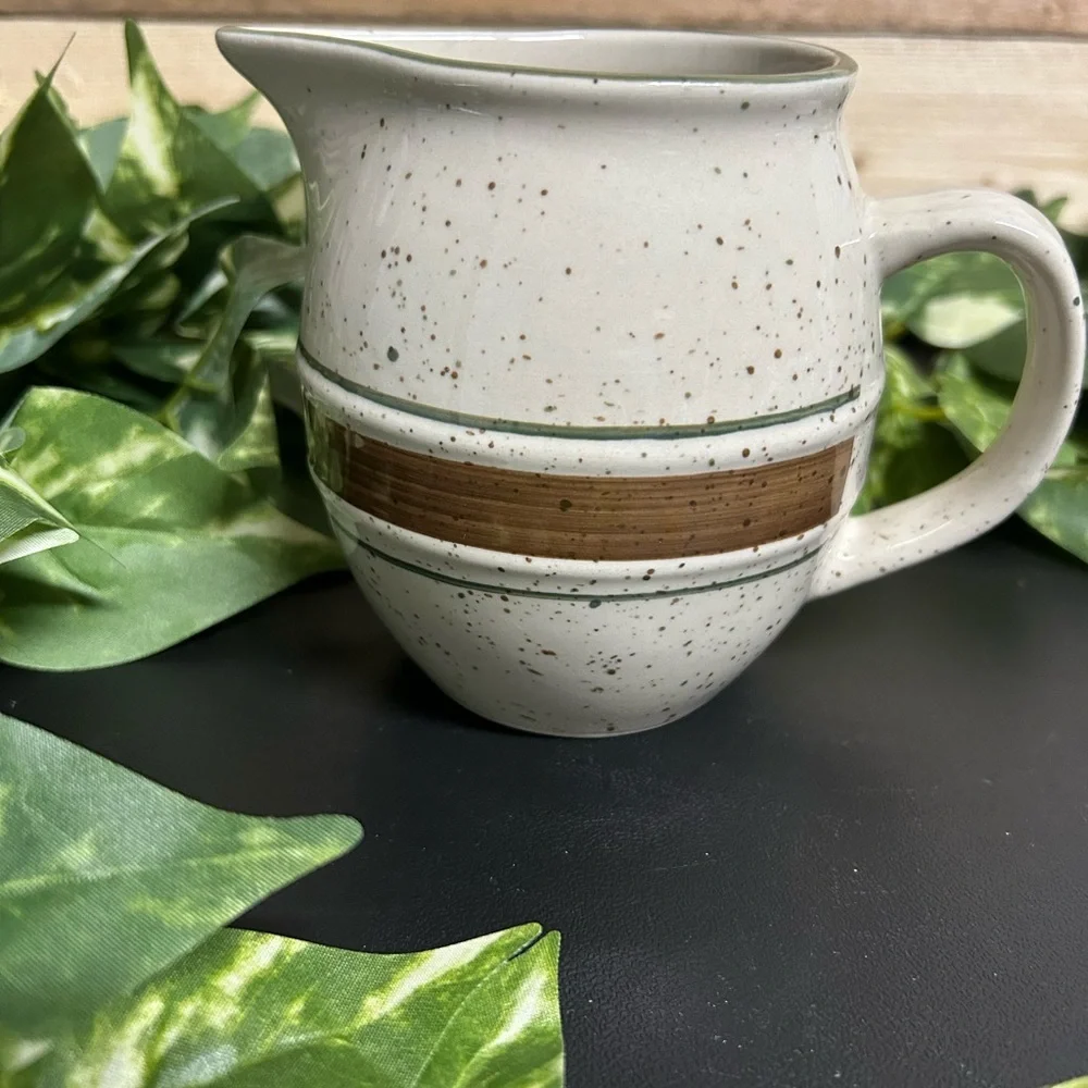 Cabela’s‎ Folkcraft Stoneware Creamer  Striped Speckled Pattern Country Cabin